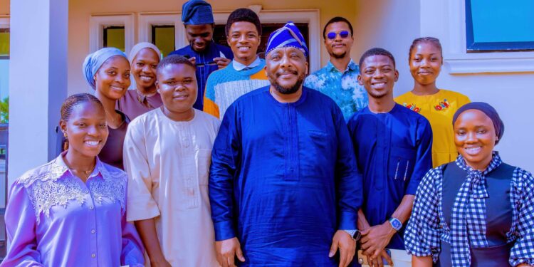 Ibarapakan Hosts First-Class, Distinction Graduates