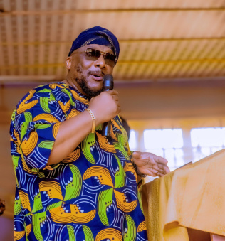 JUST IN: Ibarapakan Wins 2026 Award for Most Active and Responsive Public/Political Figure in Oyo State
